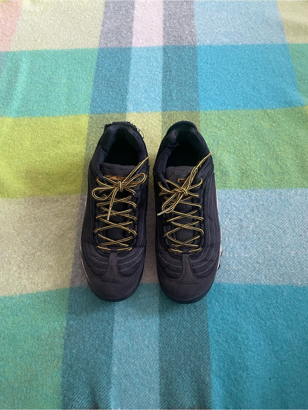 Nike ACG Air Skarn University Gold Sneakers